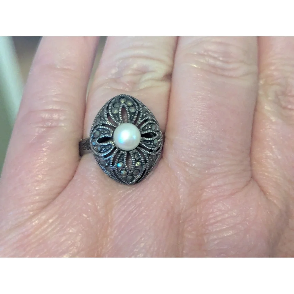 Art Deco 925‎ Marcasite Pearl Filigree Ring Size 10 VTG Estate Sterling Silver